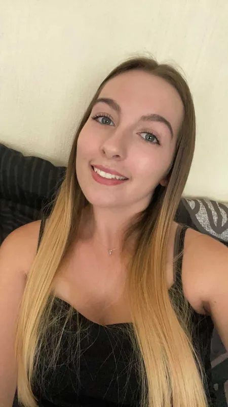 Lauryne, babysitter à Le Coteau