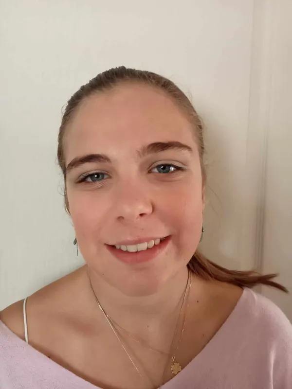 Salomé, babysitter à Le Haillan