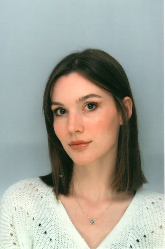 Clara, babysitter à Médan