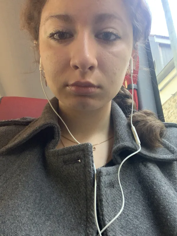 Andrea, babysitter à Magny-les-Hameaux