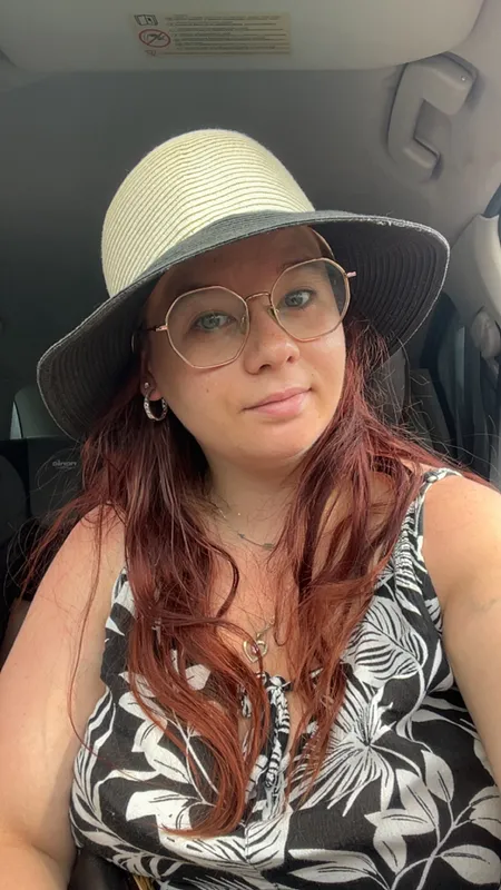 Manon, babysitter à Flers