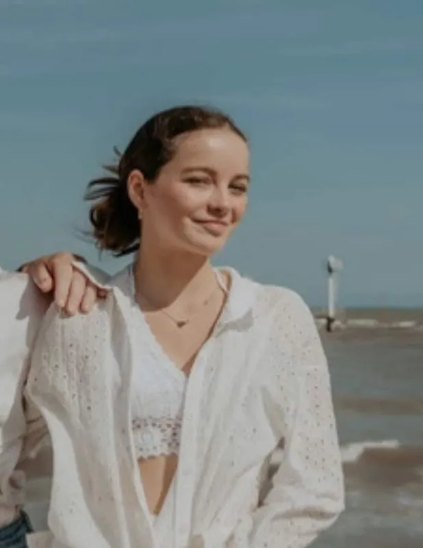 alexandra, babysitter à Lille