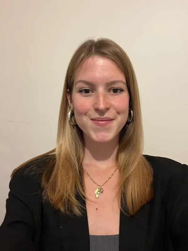Ainhoa, nounou (garde à domicile) à Vénissieux