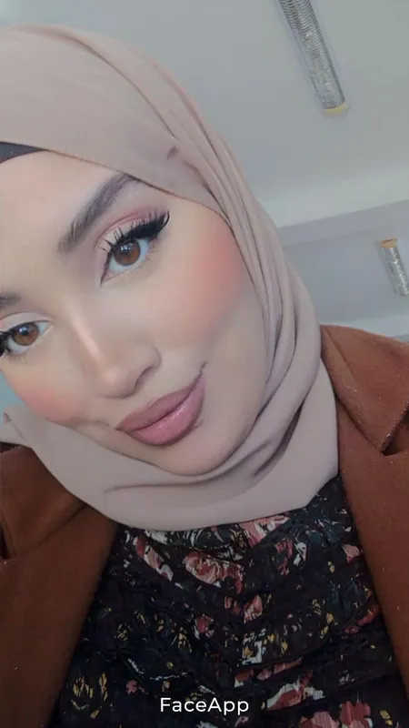 Noussaiba, babysitter à Sidi Bel Abbès